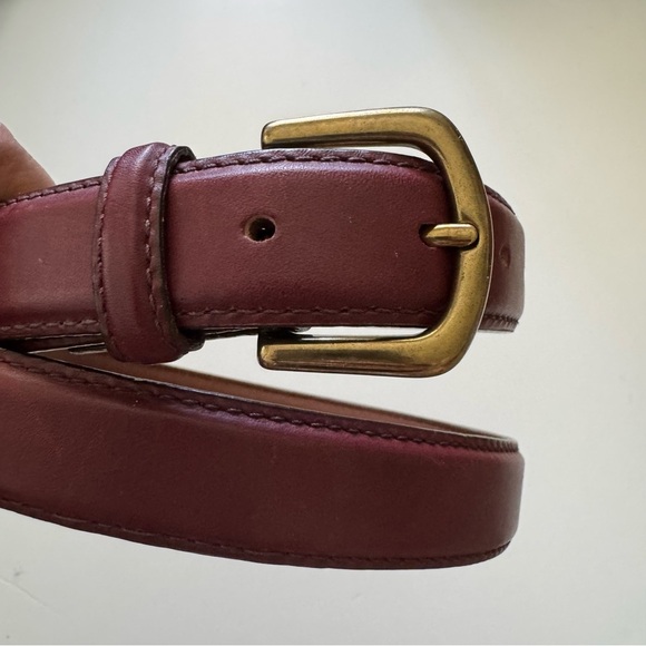 L.L. Bean Brown Leather Belt with Gold Buckle size 40 - Picture 4 of 10
